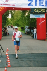 Tollensesee-Marathon - beim Zieleinlauf